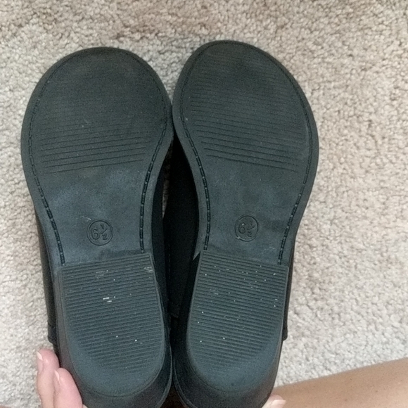 Boots - Picture 3 of 4